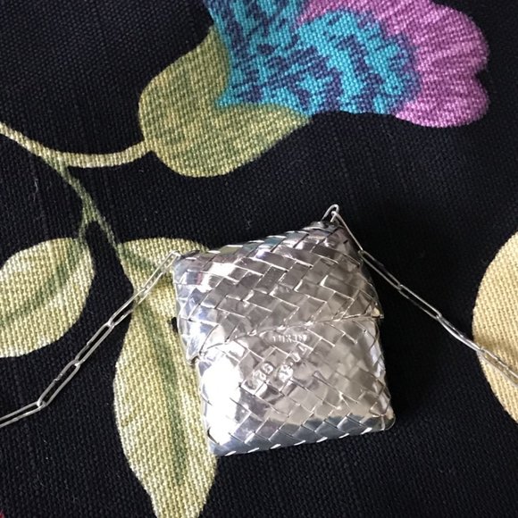 Sterling Silver Coin Purse Pendant Necklace Weave Basket Style Top Open - Picture 4 of 9